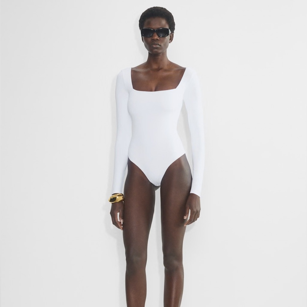 Babaton (Aritzia) Original Contour Squareneck Bodysuit, White - NWT
